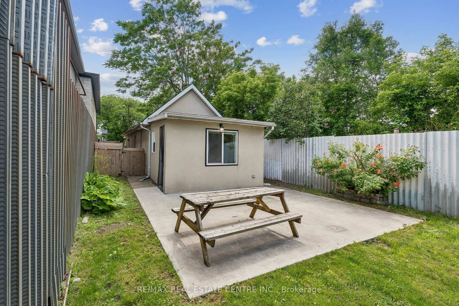 43 Whitfield Avenue photo 46