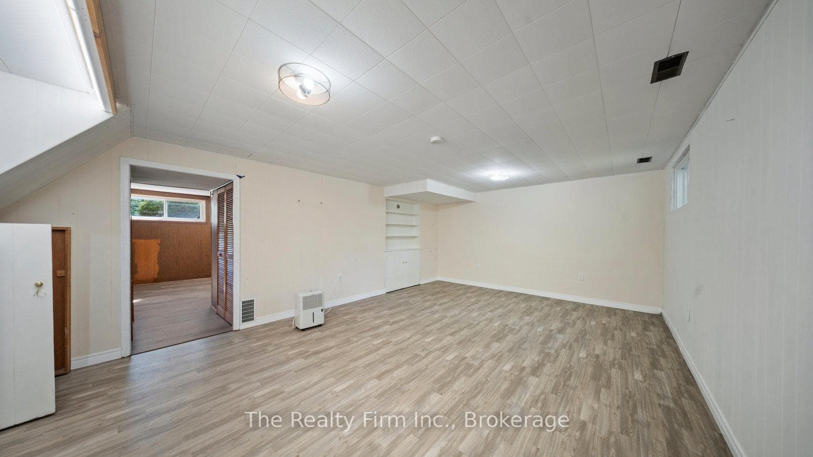 Spacious Rec Room