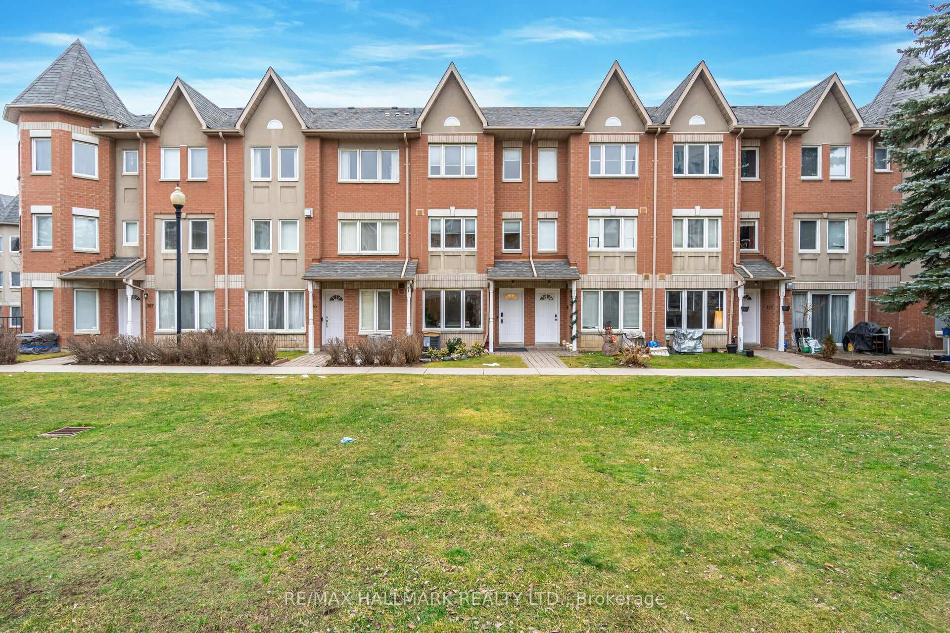 29 Rosebank Drive Unit 305 photo 24