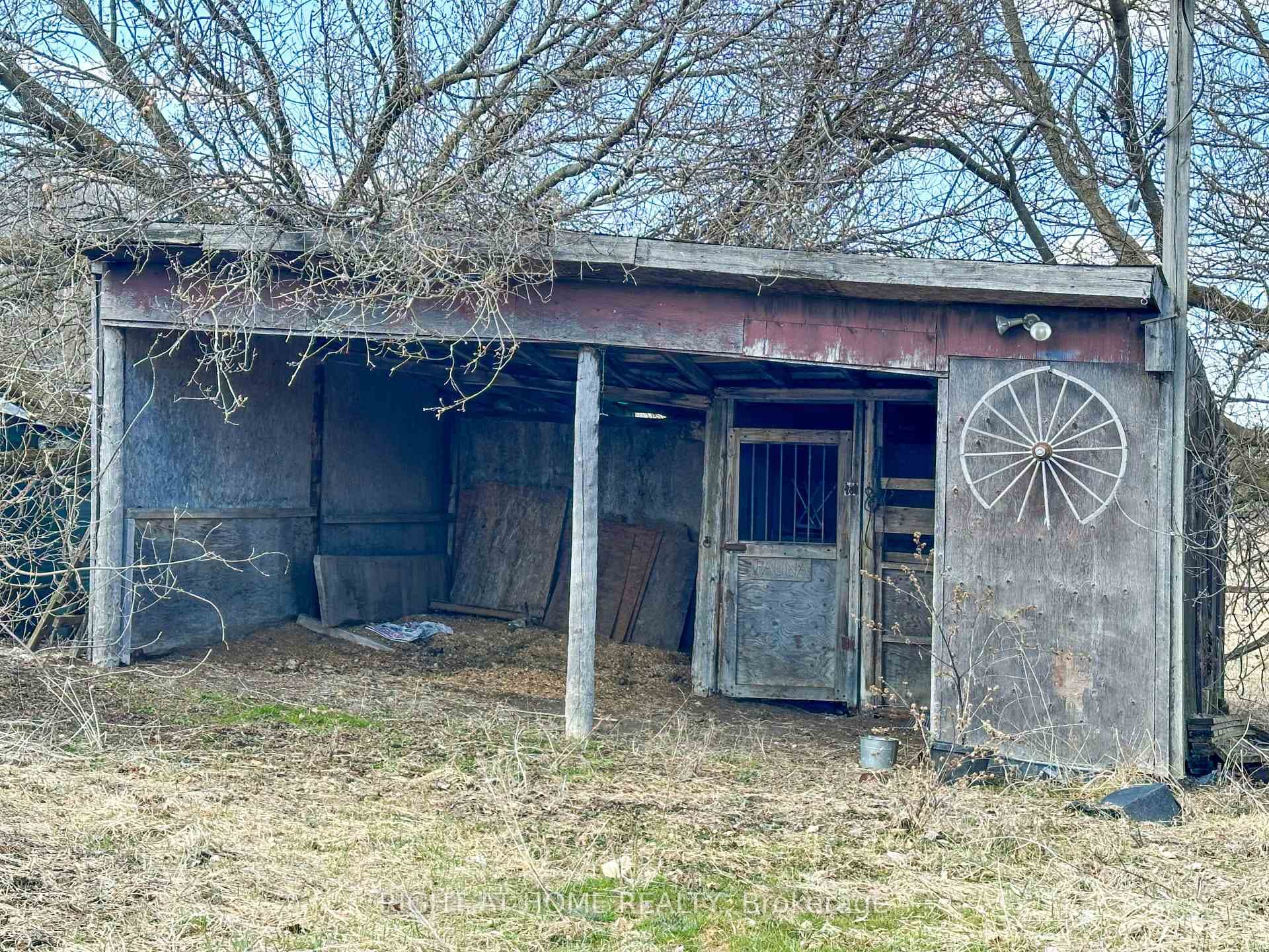 560 Davis Drive photo 38