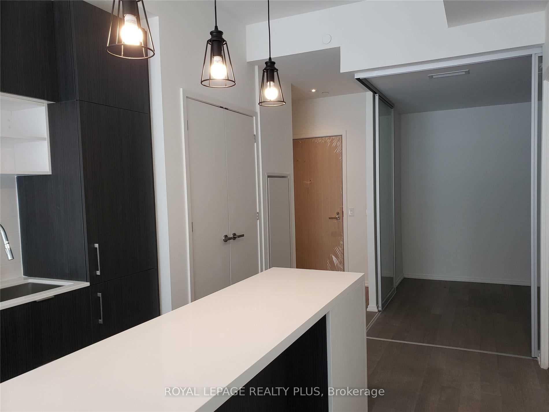 5 Soudan Avenue Unit 1201 photo 6