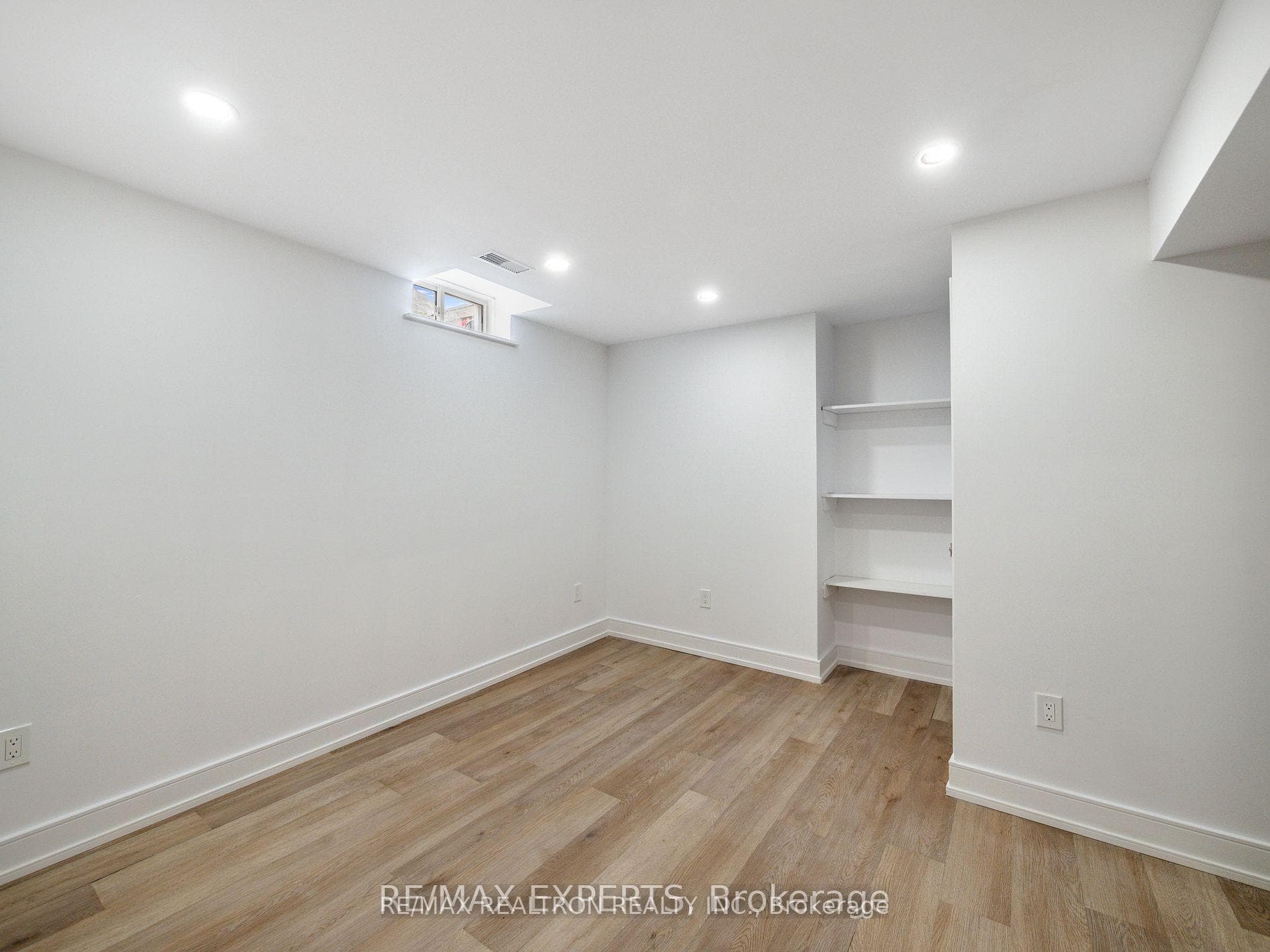 97 Belfry Drive photo 11