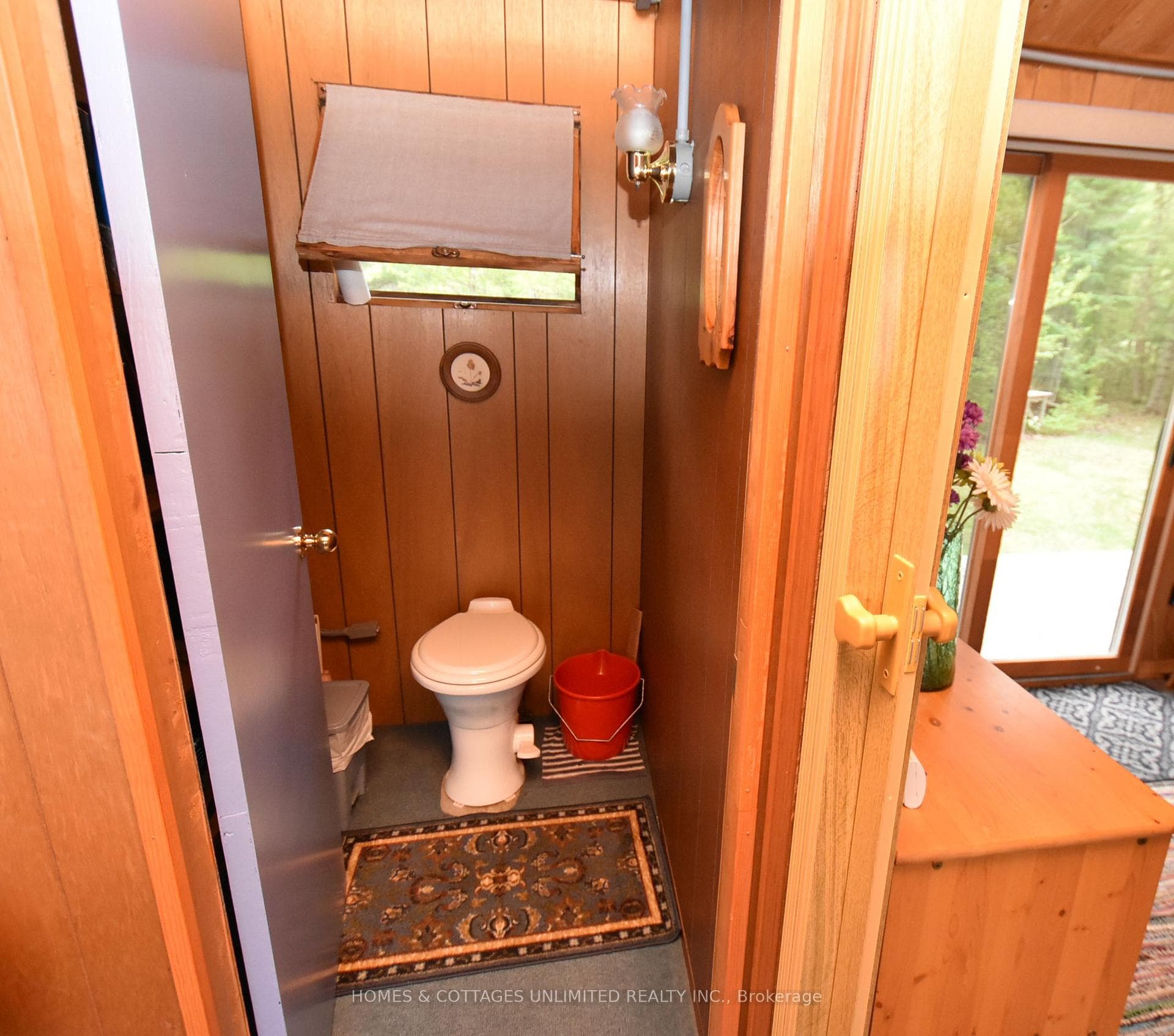 2102 Clyde Lake Lane photo 34