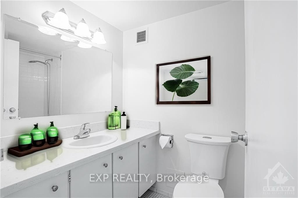 515 ST LAURENT Boulevard Unit 2111 photo 15