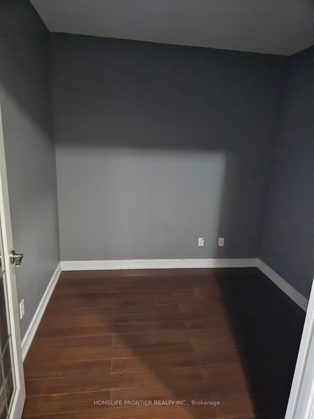 18 Harrison Garden Boulevard Unit 2212 photo 8