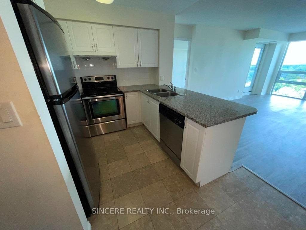 35 Hollywood Avenue Unit 1922 photo 12
