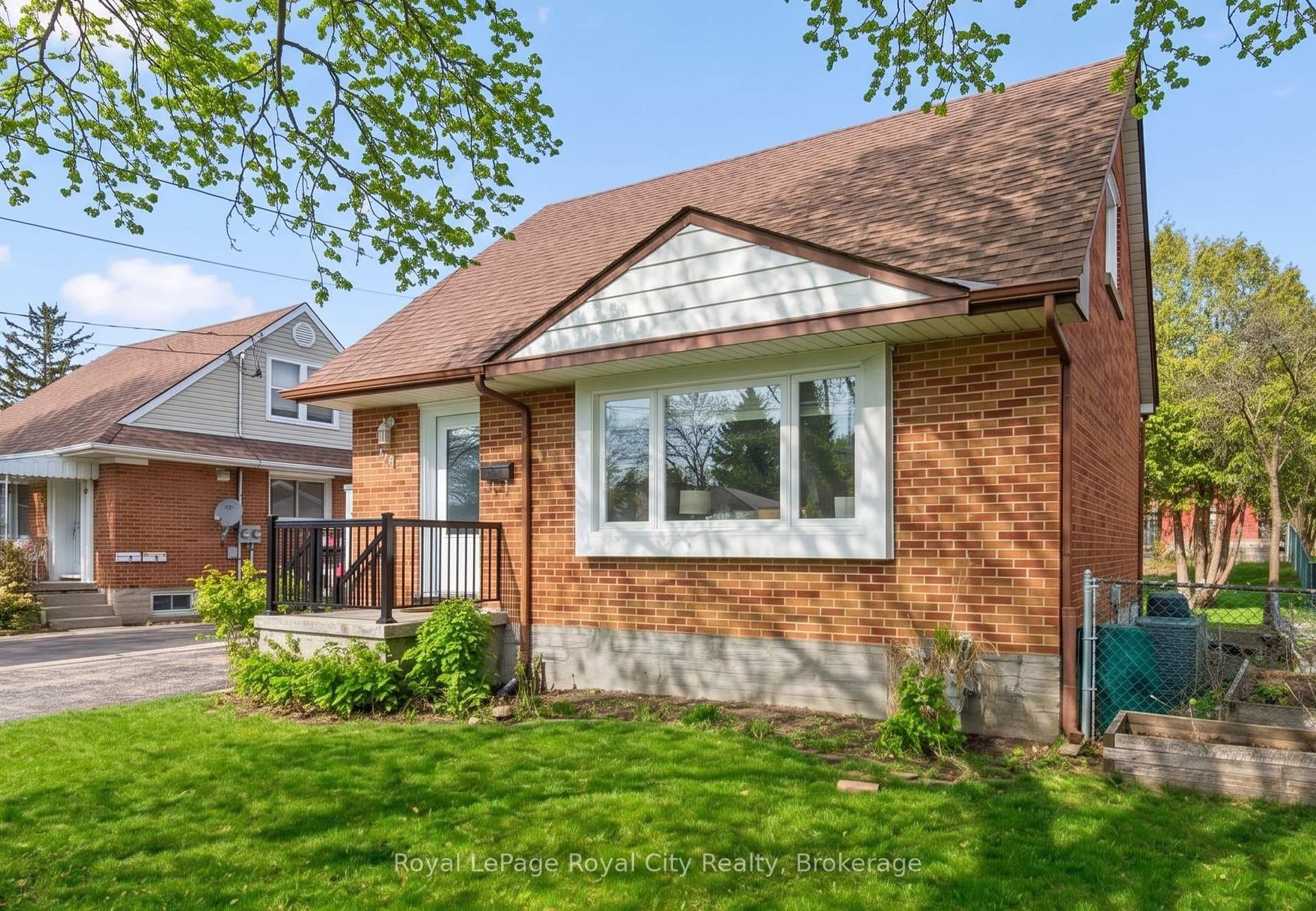 103 William Street photo 1