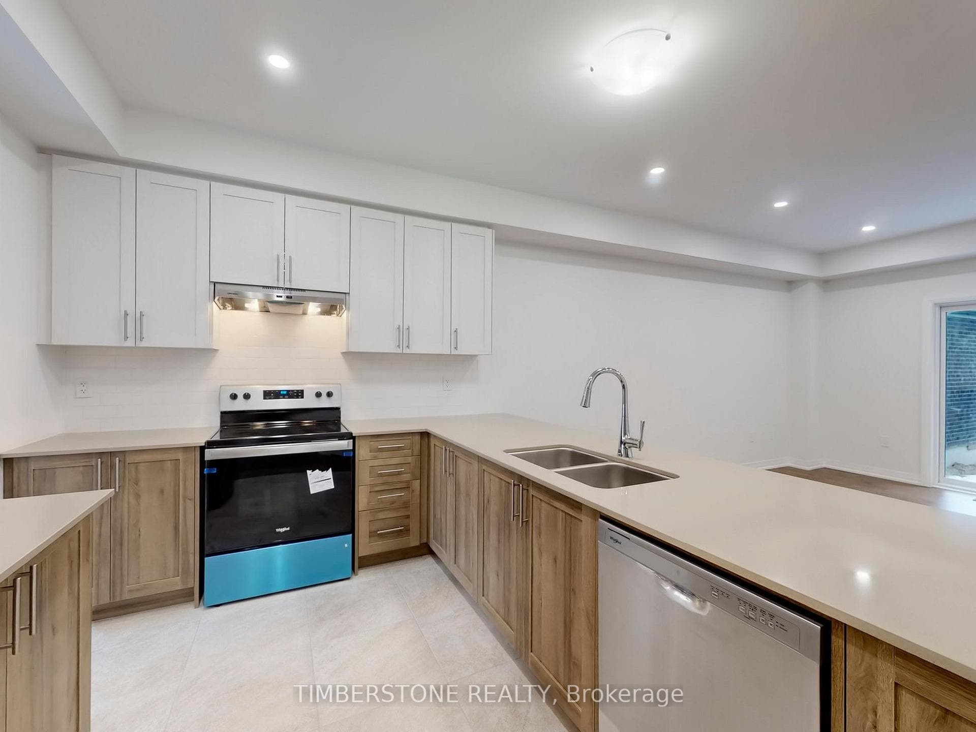 237 Coronation Road photo 9