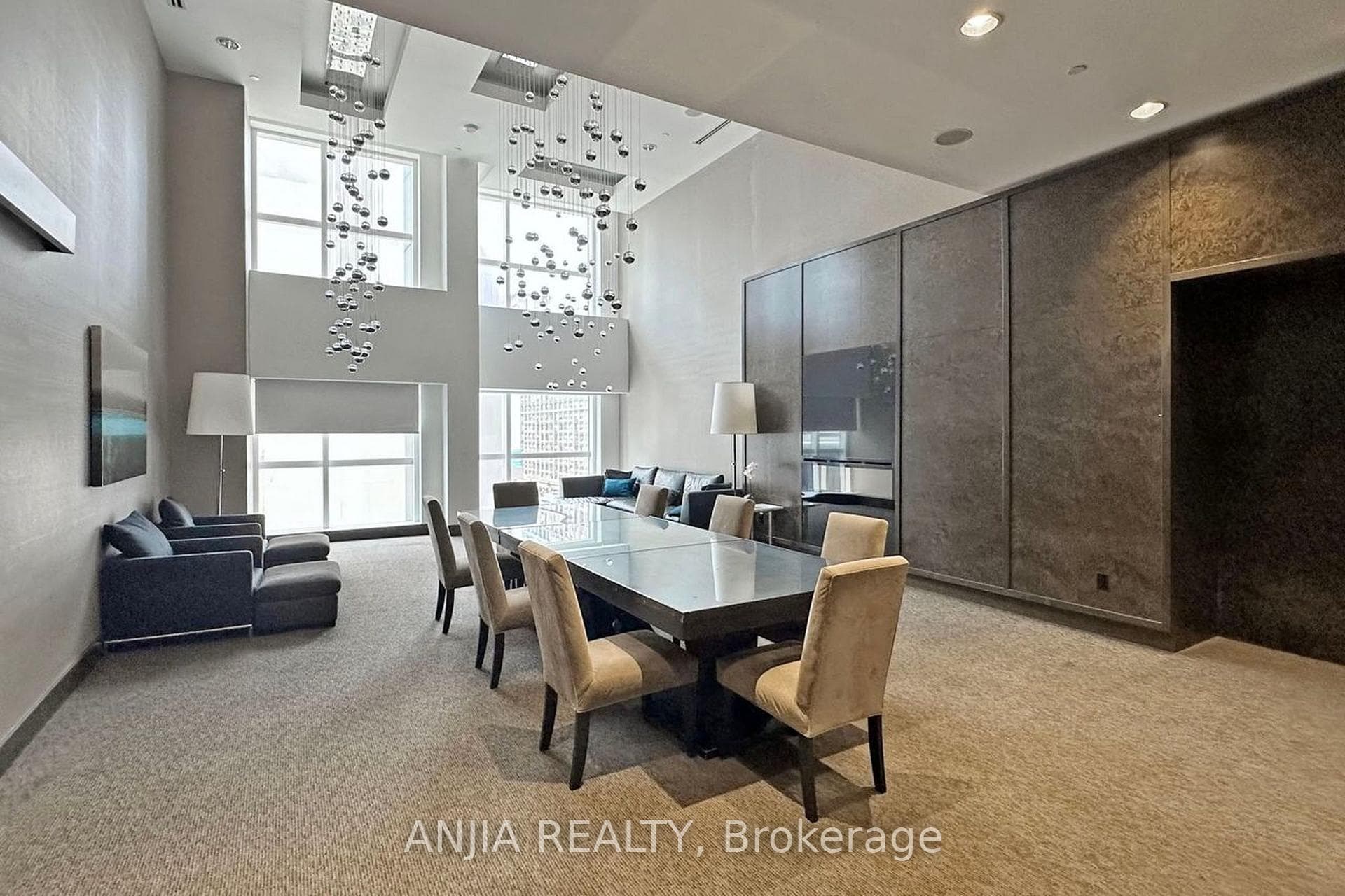 386 Yonge Street Unit 2609 photo 18