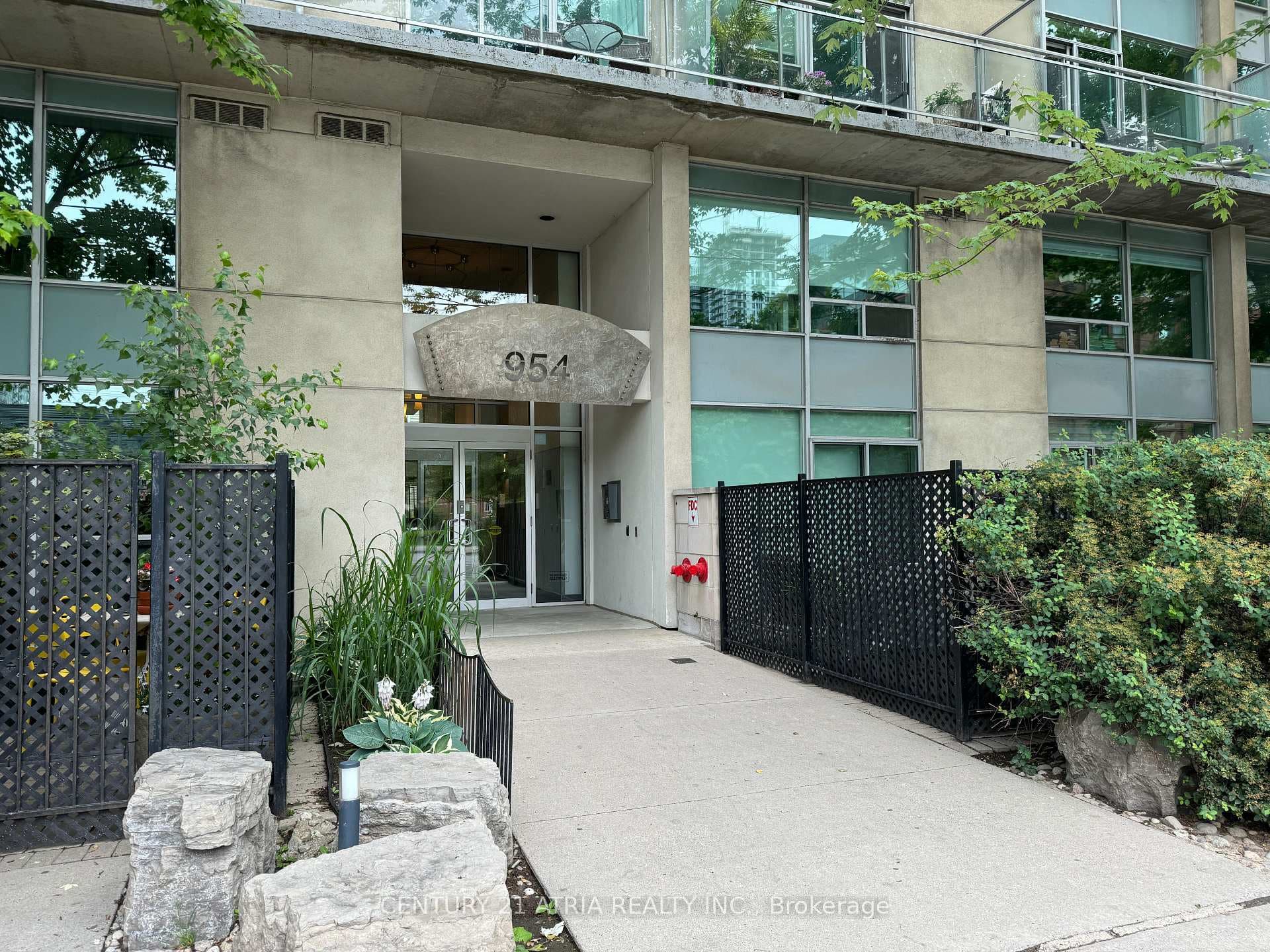 954 King Street Unit 324 photo 15