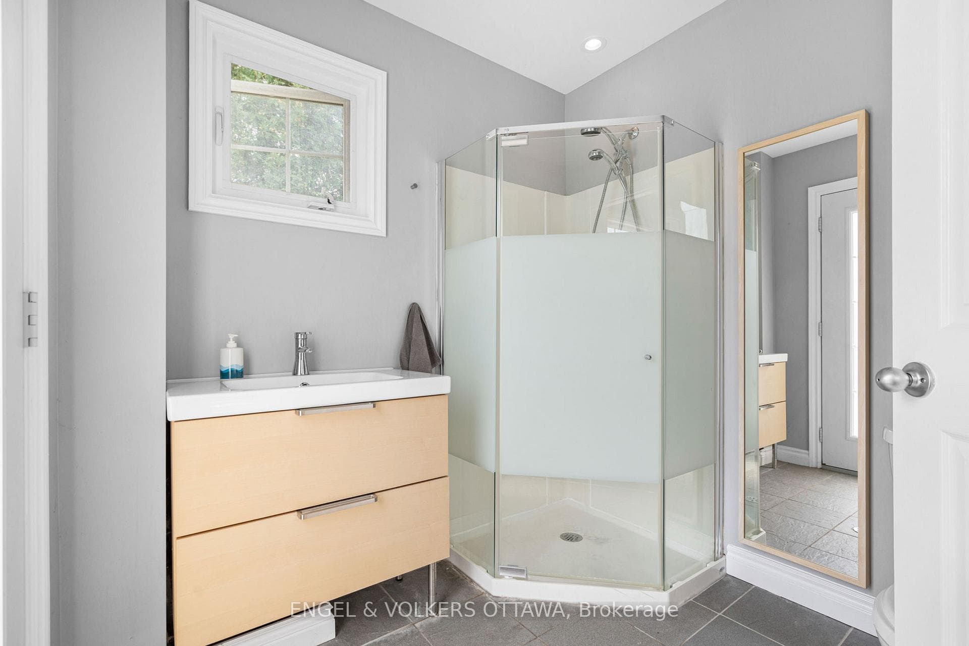 517 Golden Sedge Way photo 47