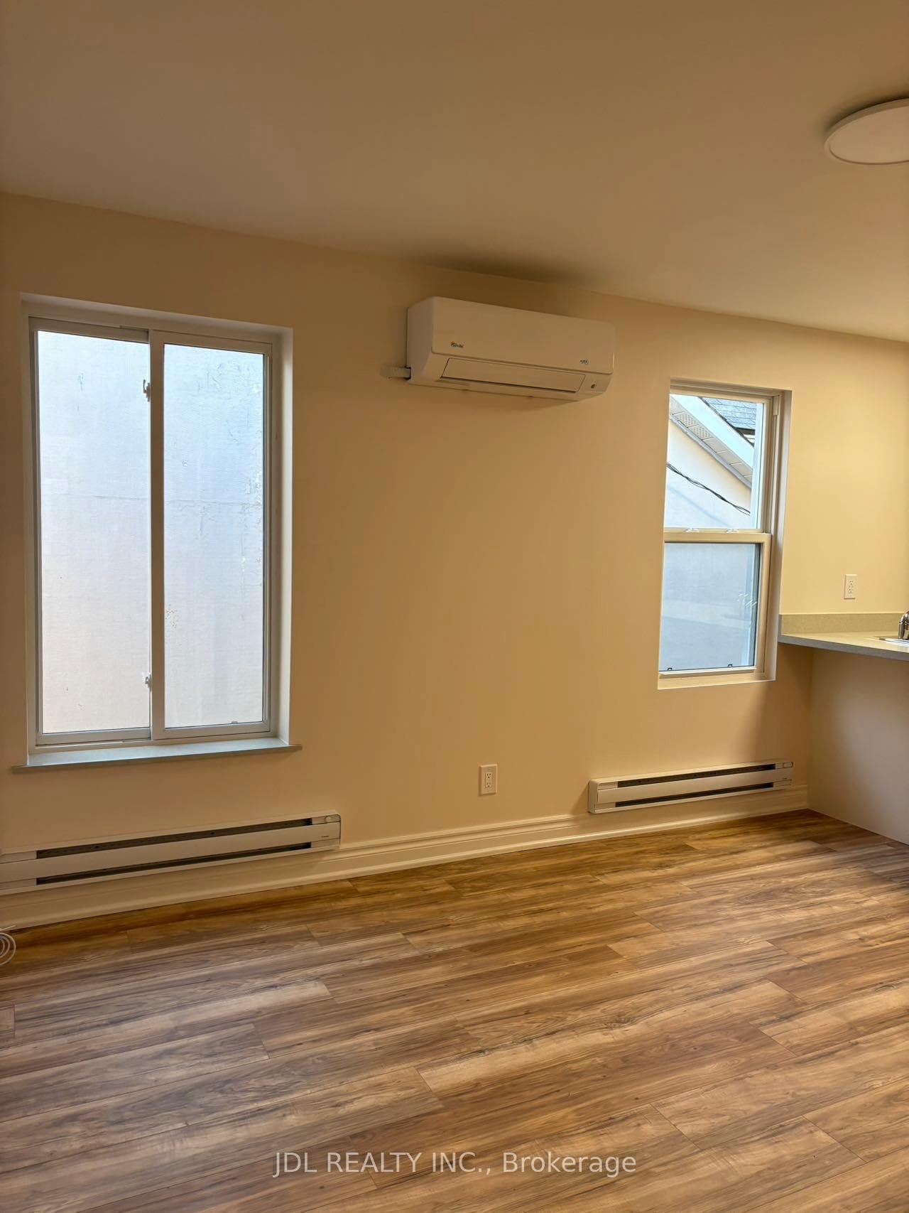 5 Harris Avenue Unit 2nd FL photo 6