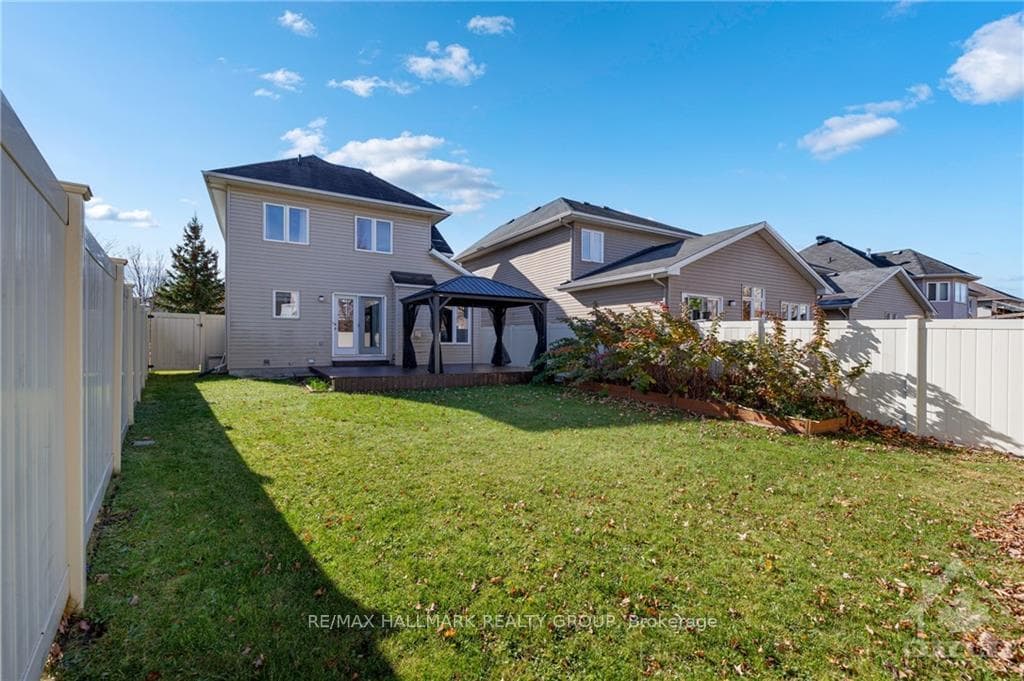 110 SPIRITWOOD Drive photo 28