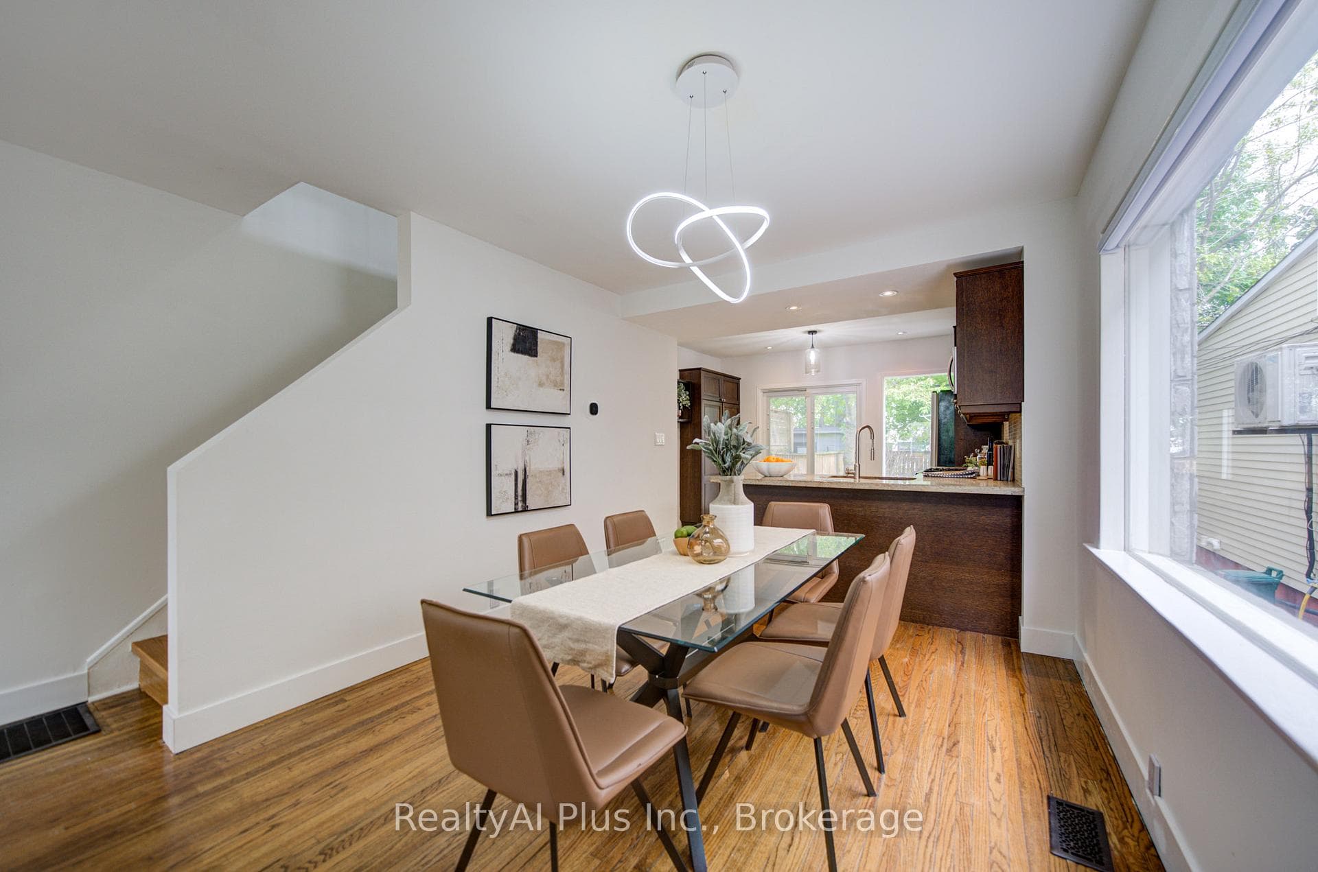 14 Athletic Avenue photo 9