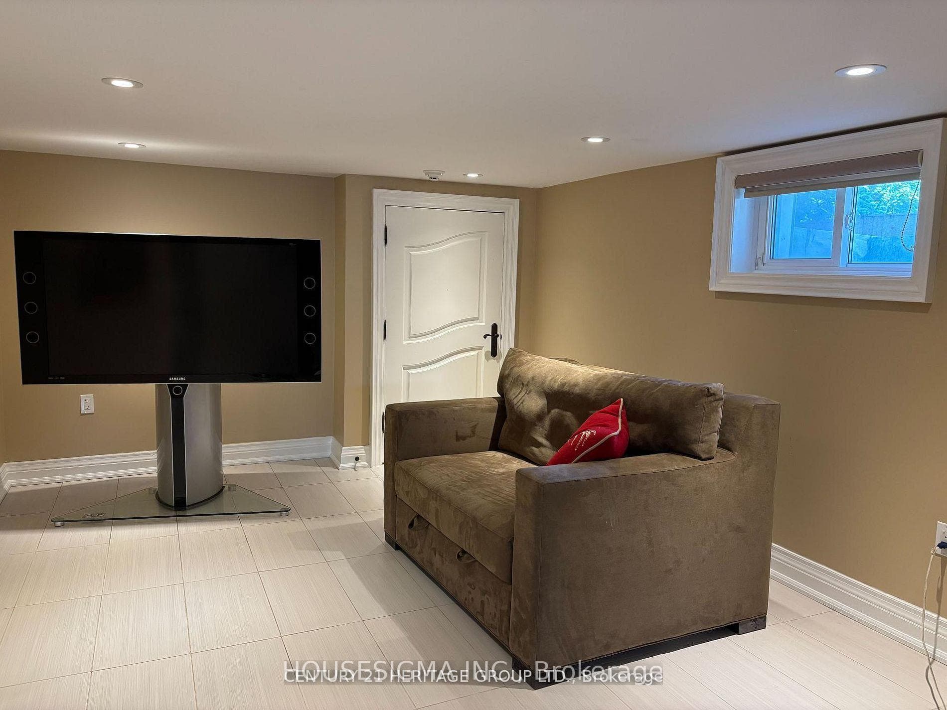 12020 Woodbine Avenue photo 19