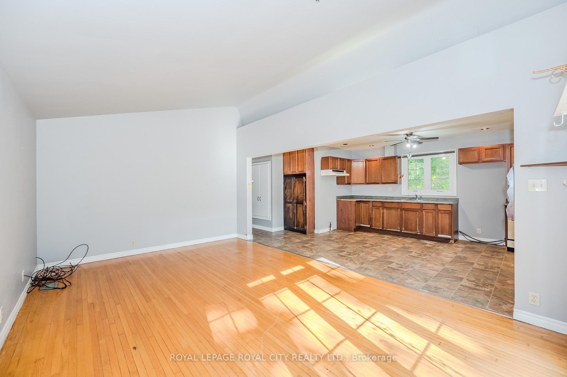 115 Speedvale Avenue photo 11