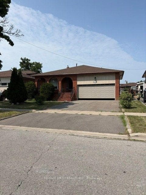 98 Jeanne Drive photo 2