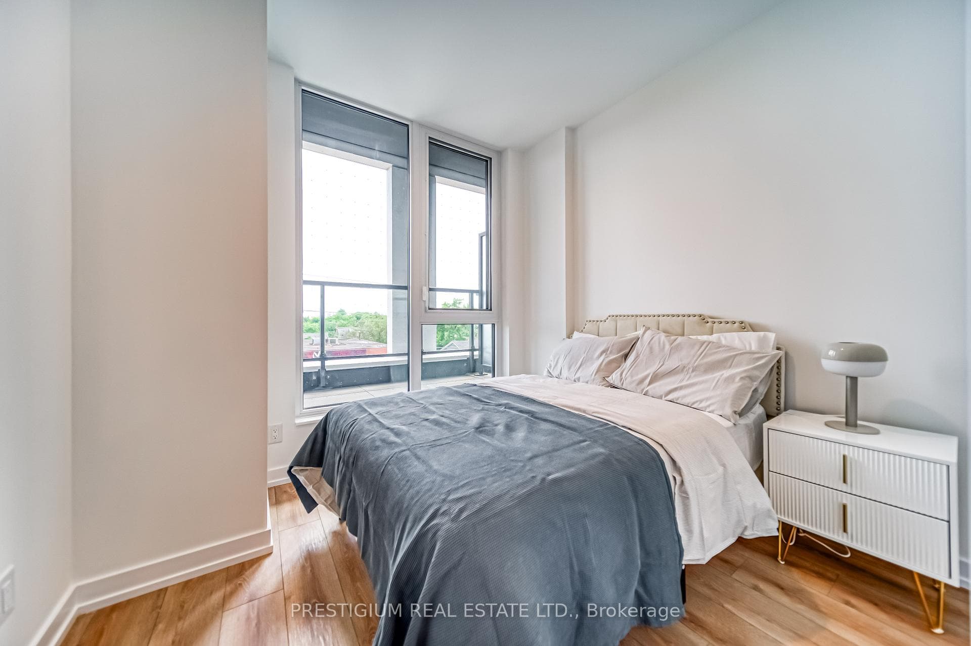 500 Dupont Street Unit 303 photo 15