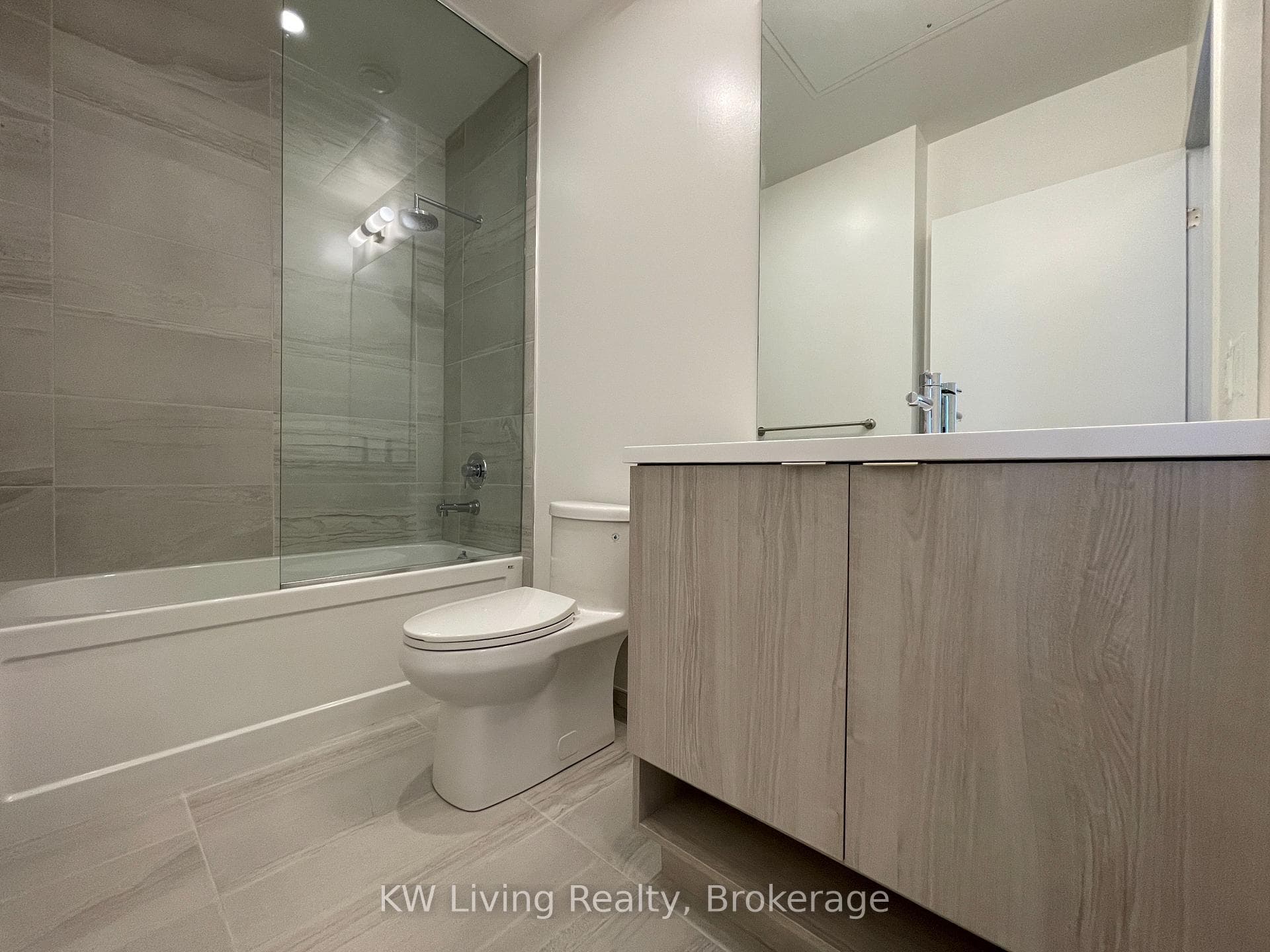 138 Downes Street Unit 2208 photo 13
