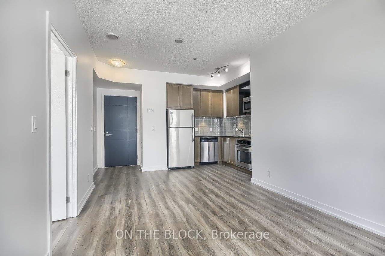 89 Dunfield Avenue Unit 632 photo 8