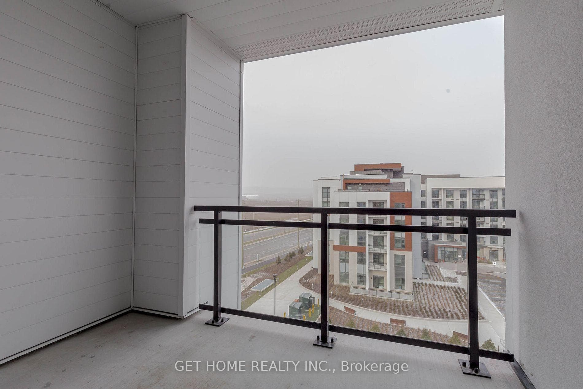 480 Gordon Krantz Avenue Unit 609 photo 24