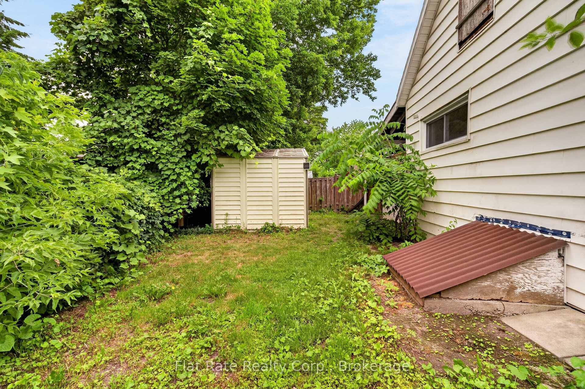 398 EDISON Avenue photo 31
