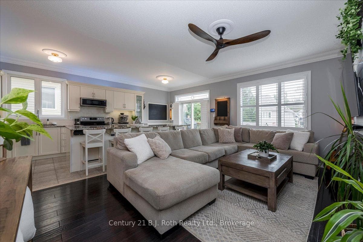 40 Grand Poplar Lane photo 17