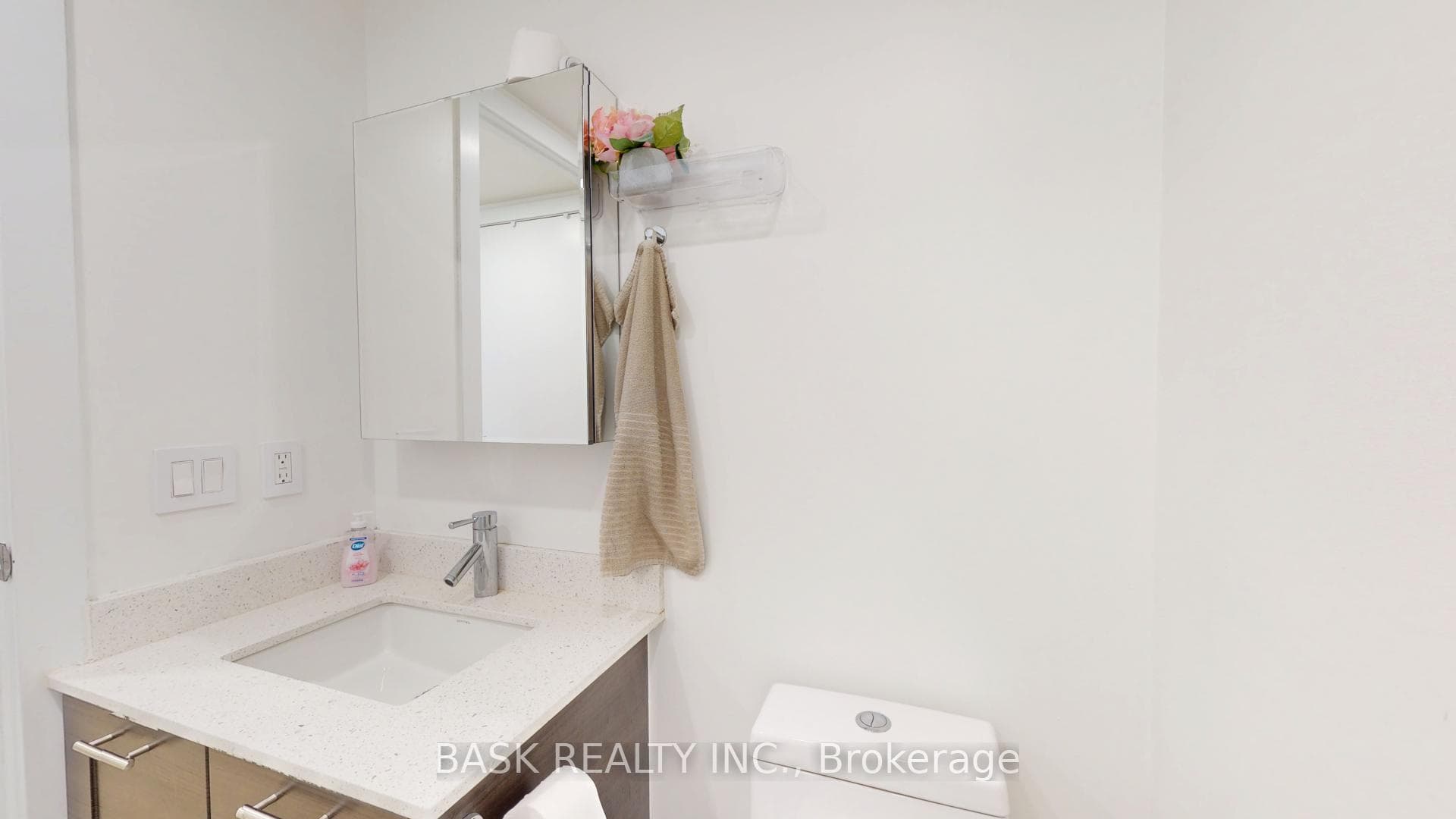 2220 Lake Shore Boulevard Unit 406 photo 16