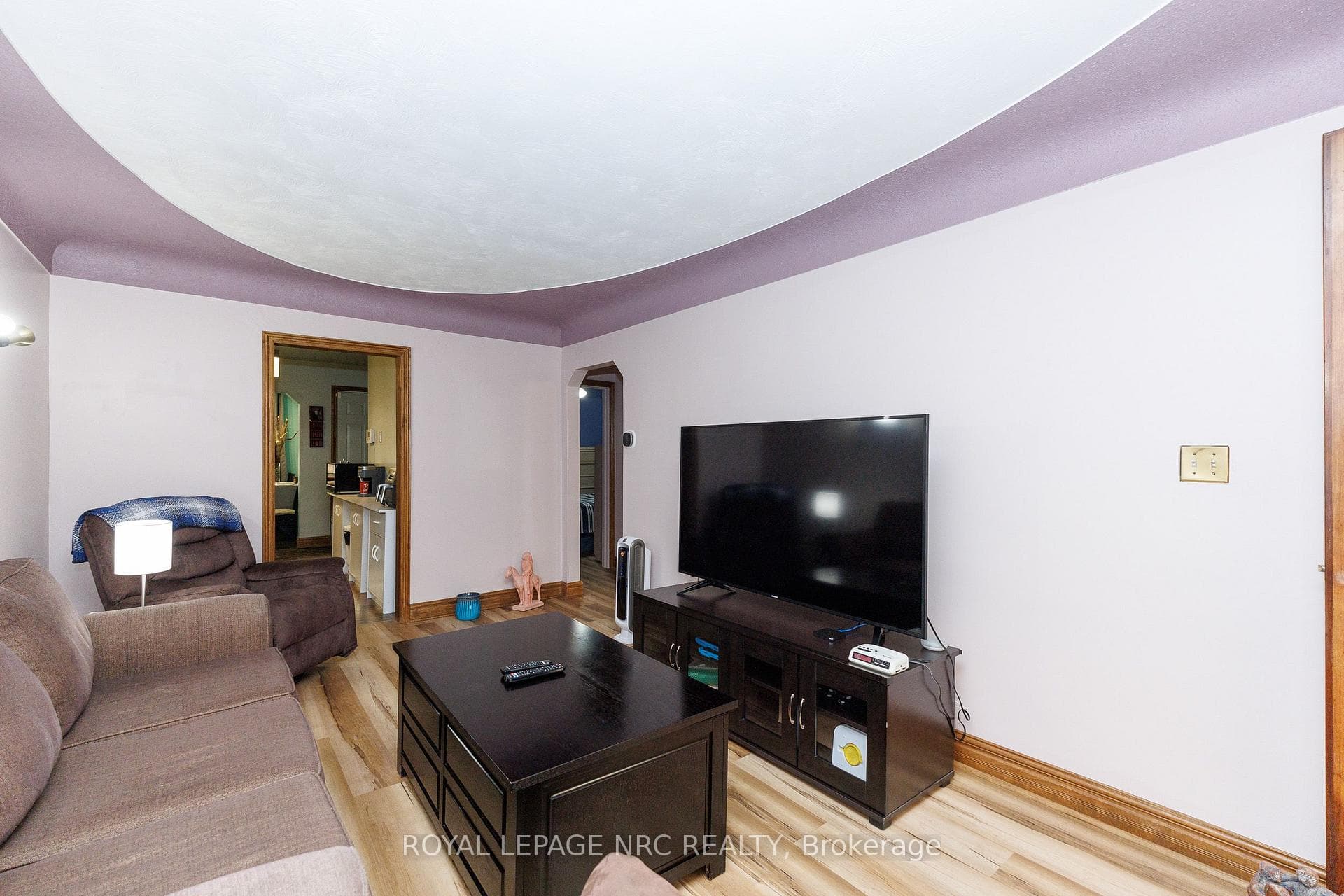 237 PALING Avenue photo 14