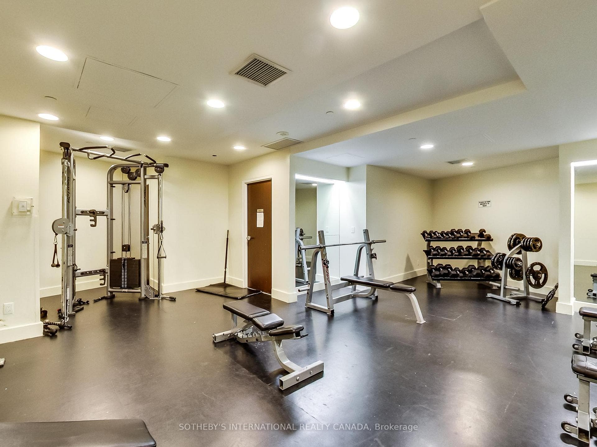 218 Queens Quay Unit 505 photo 20