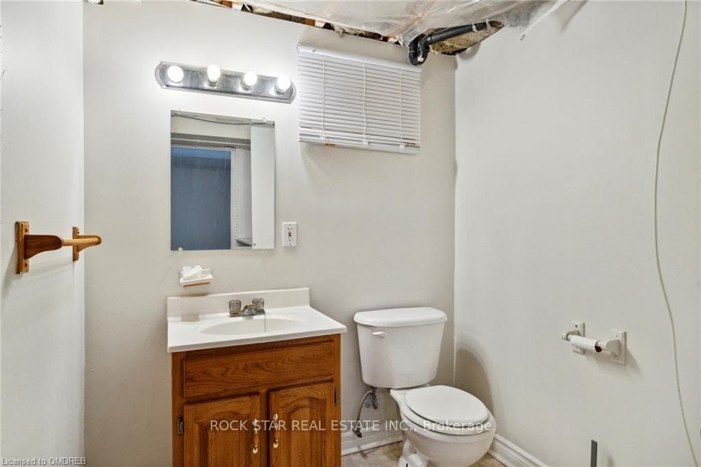 66 Victor Boulevard photo 21