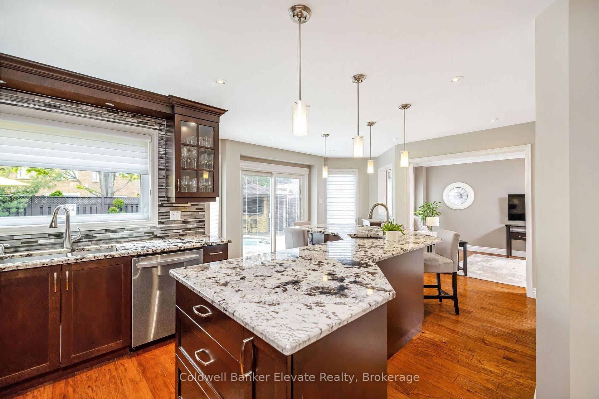 52 Curry Crescent photo 15