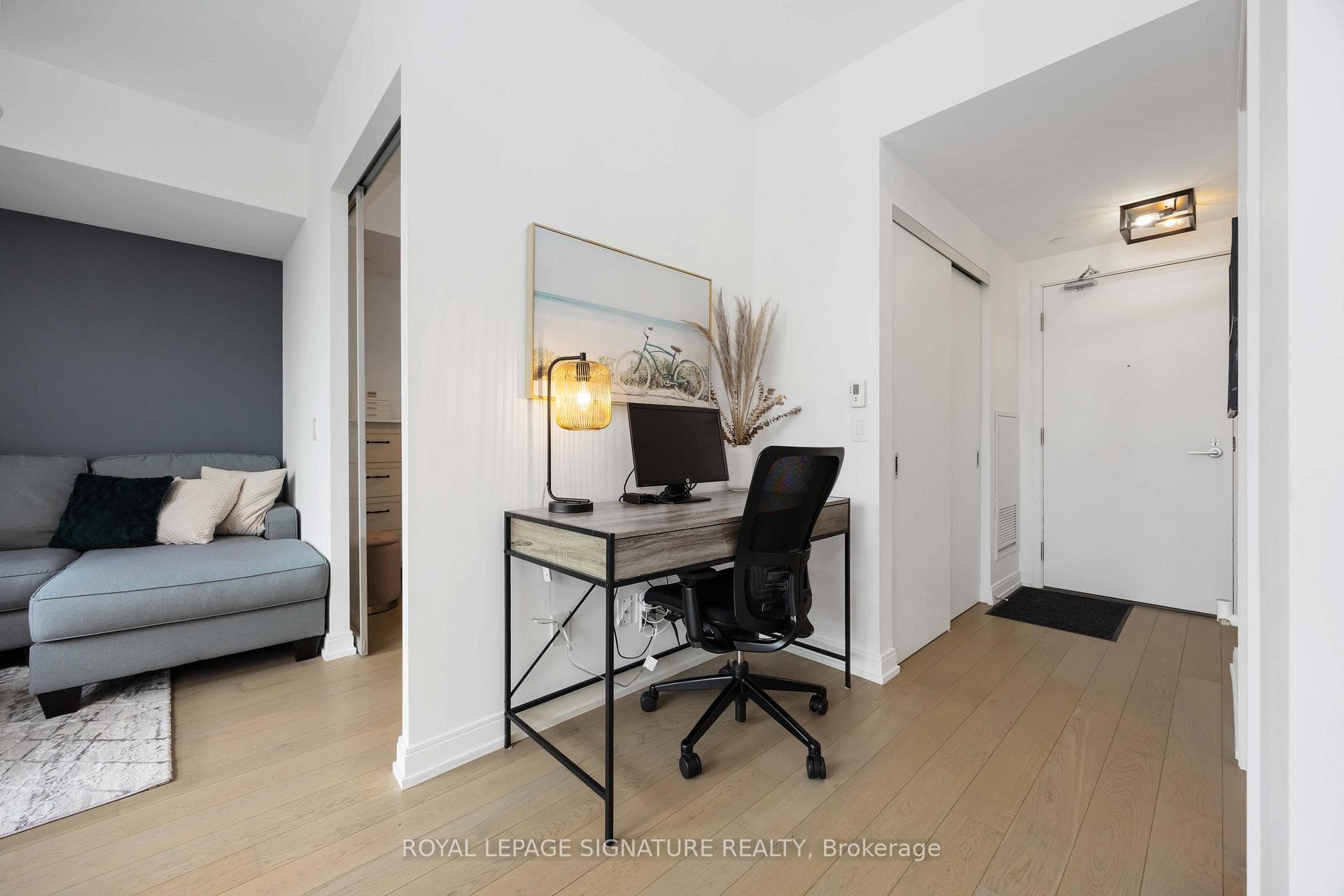 1100 Kingston Road Unit 513 photo 5