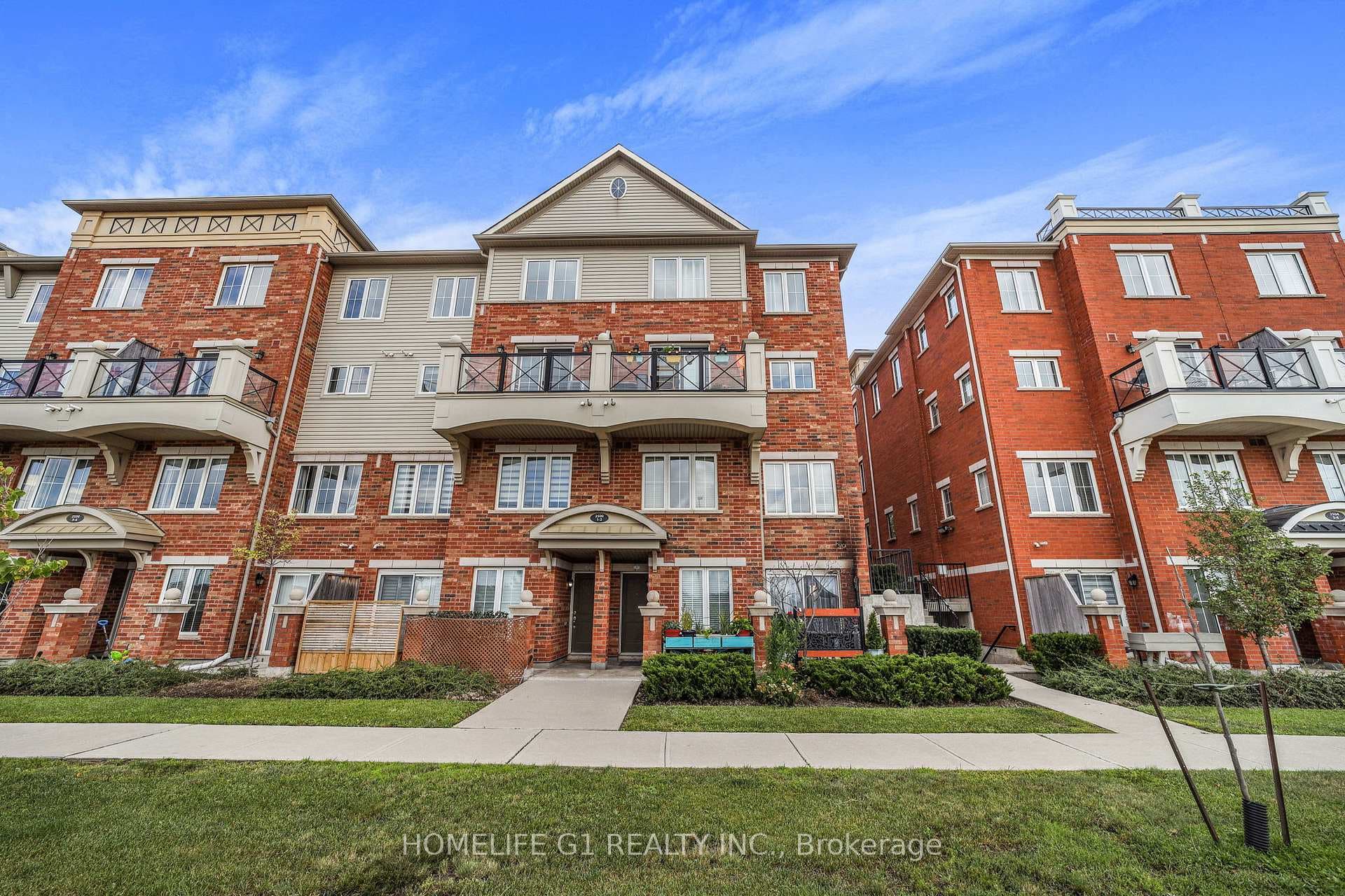 2500 Post Road Unit 30 photo 3