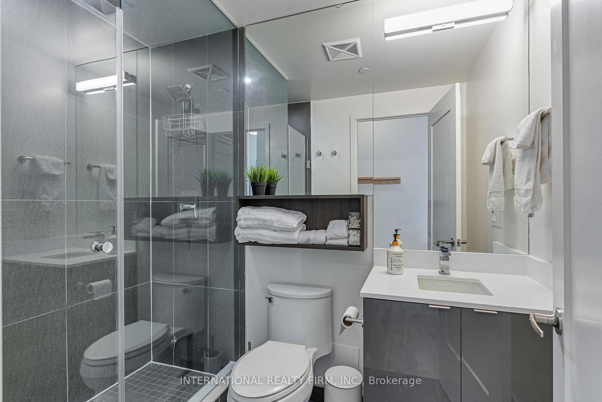 121 Lower Sherbourne Street Unit 1122 photo 16