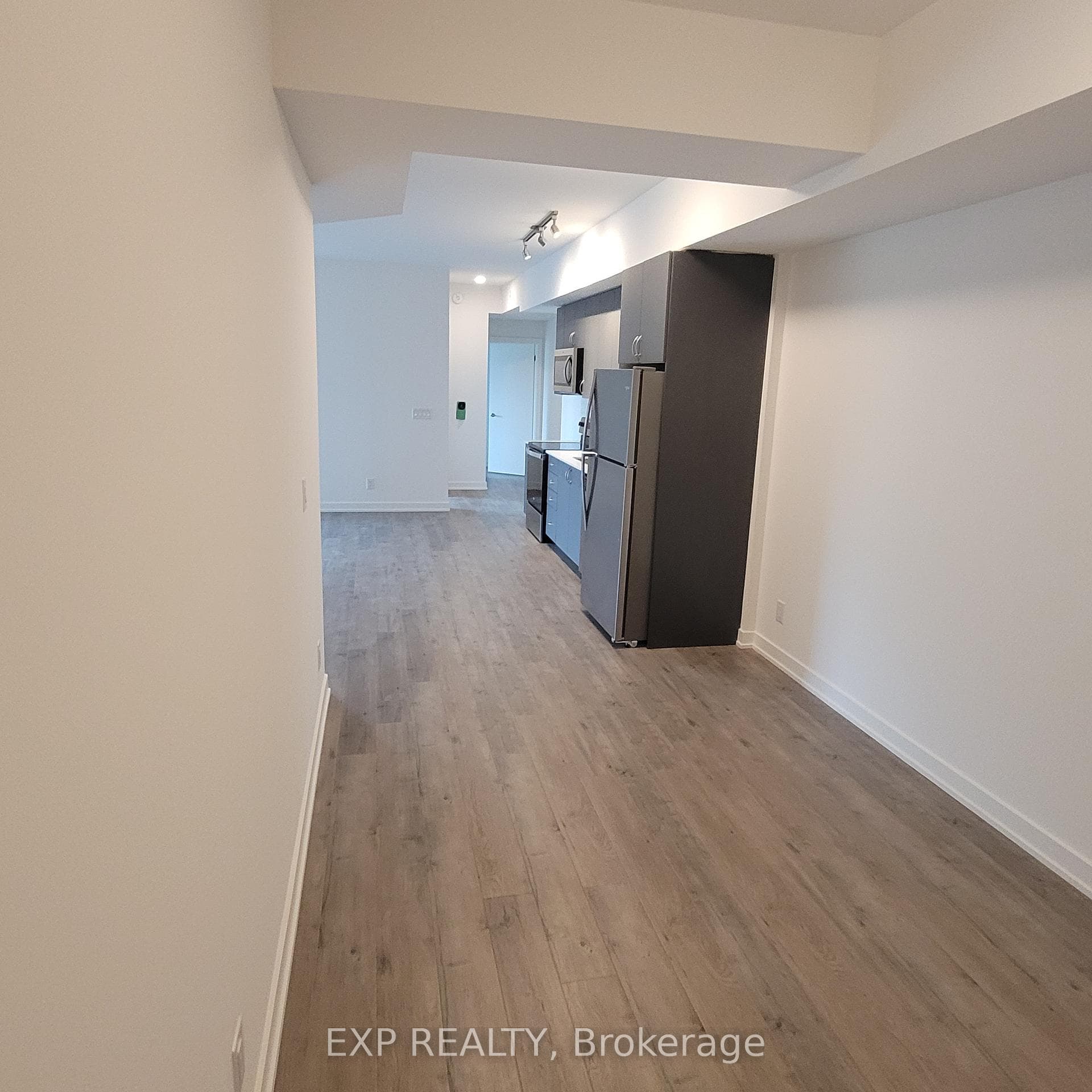 56 Lakeside Terrace Unit 408 photo 6