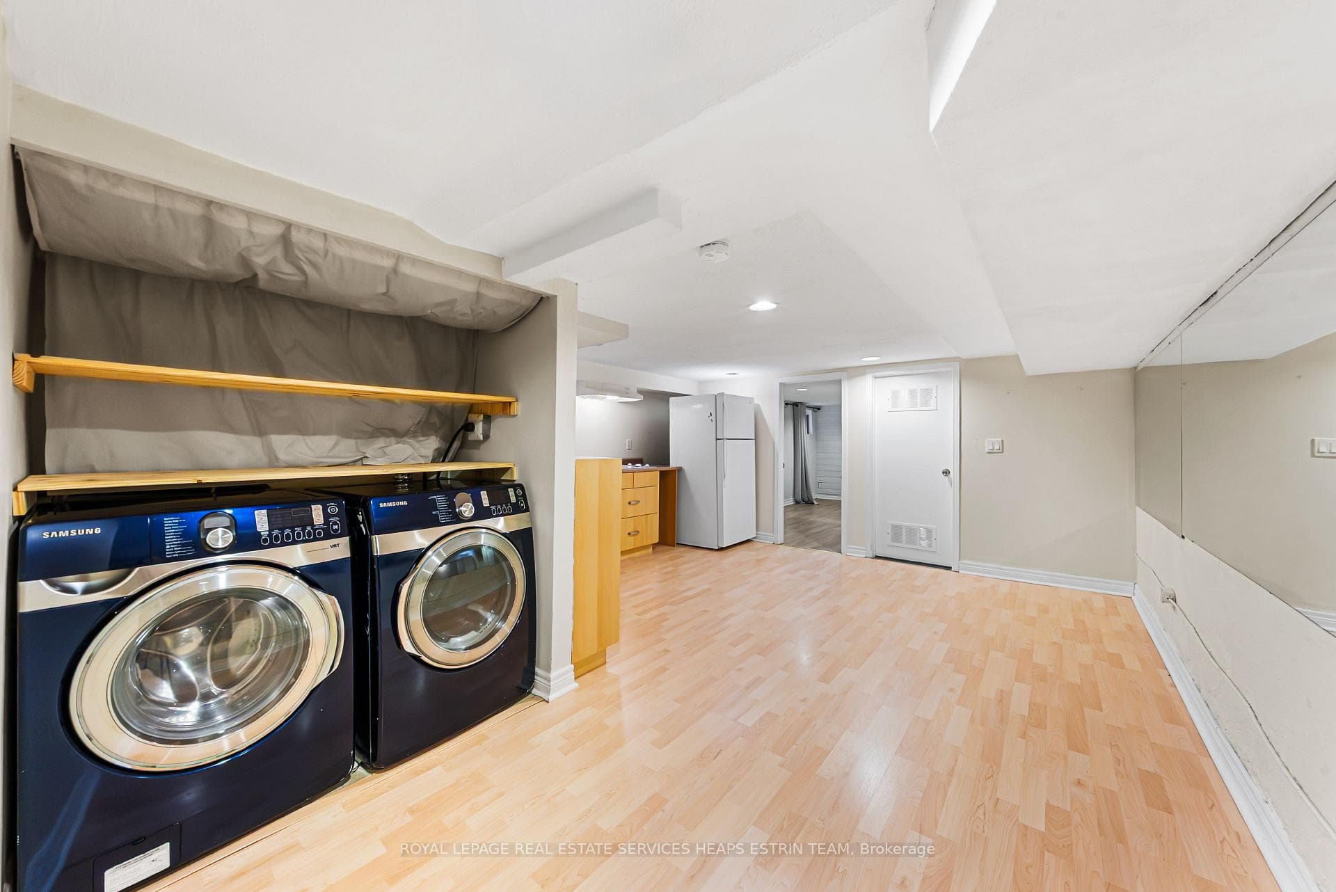 624 Pape Avenue photo 32