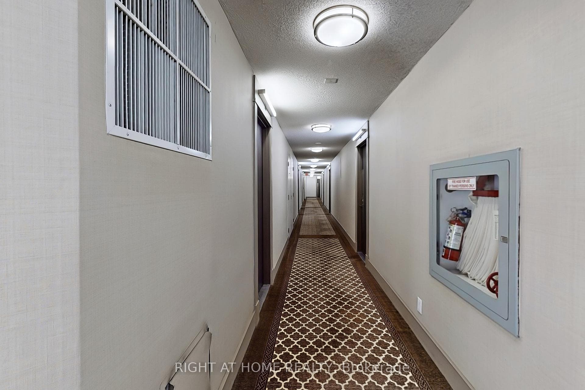 1060 Sheppard Avenue Unit 212 photo 18