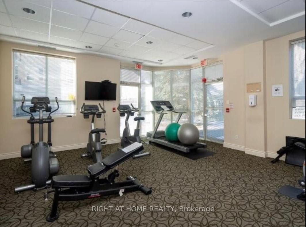 3130 Yonge Street Unit 201 photo 12