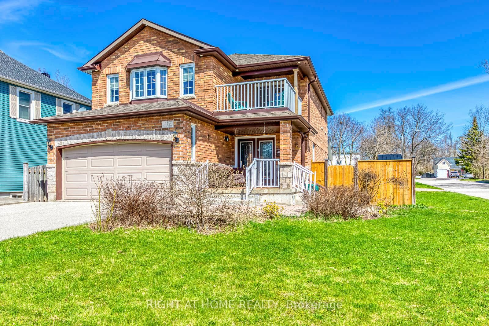 149 Crescent Street photo 1
