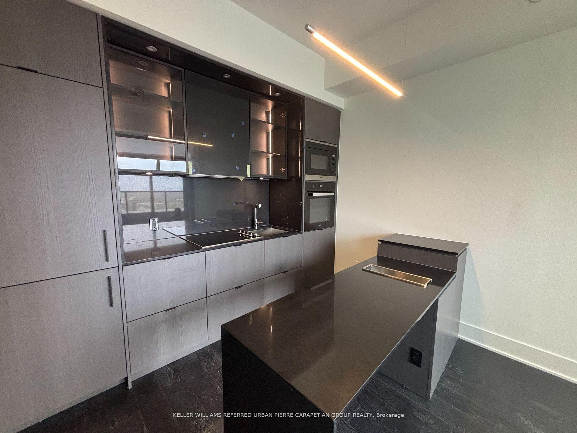 11 Yorkville Avenue Unit 4201 photo 11