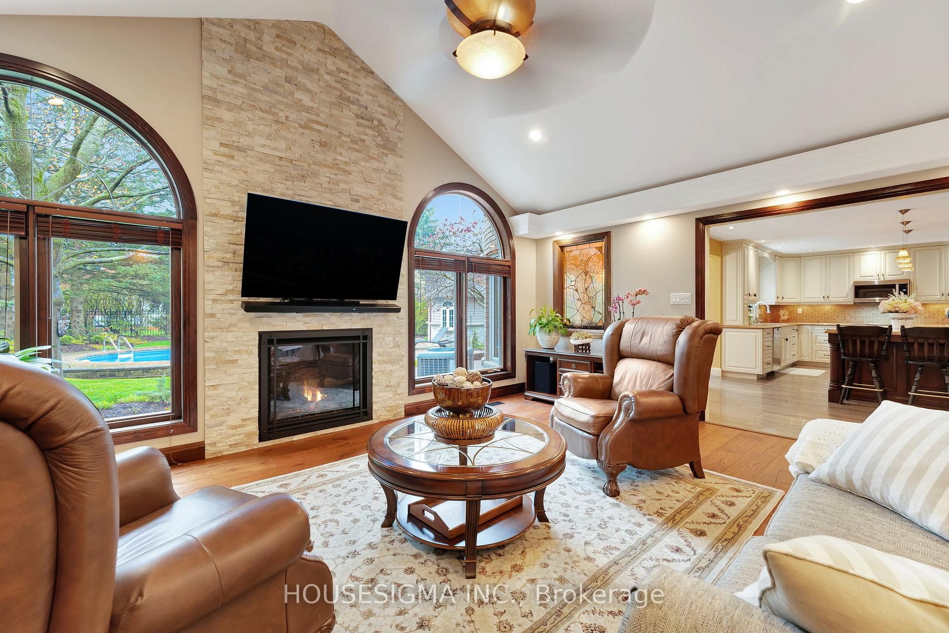 275 Deercreek Drive photo 11