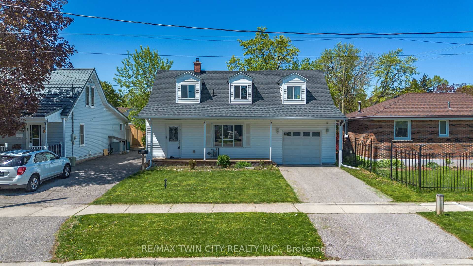 7 Winston Avenue photo 3