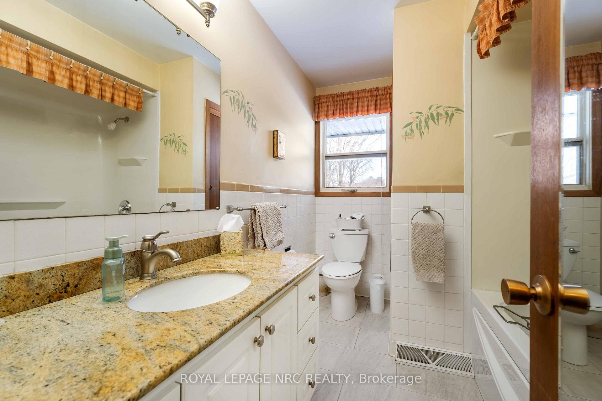 Updated main Floor Bathroom