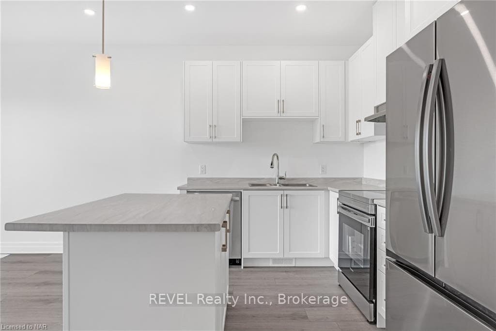 7426 PARKSIDE ROAD Road Unit Main photo 3