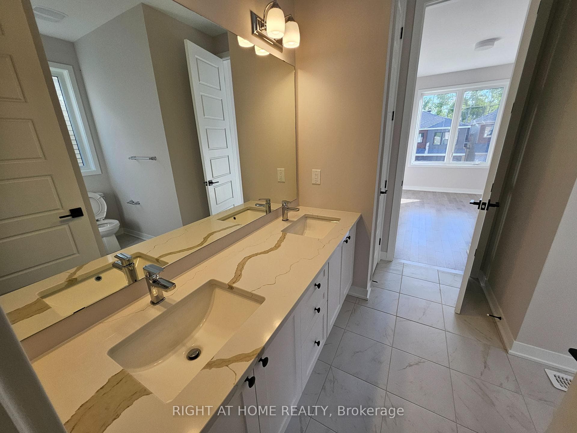123 GREEN ASH Avenue photo 19