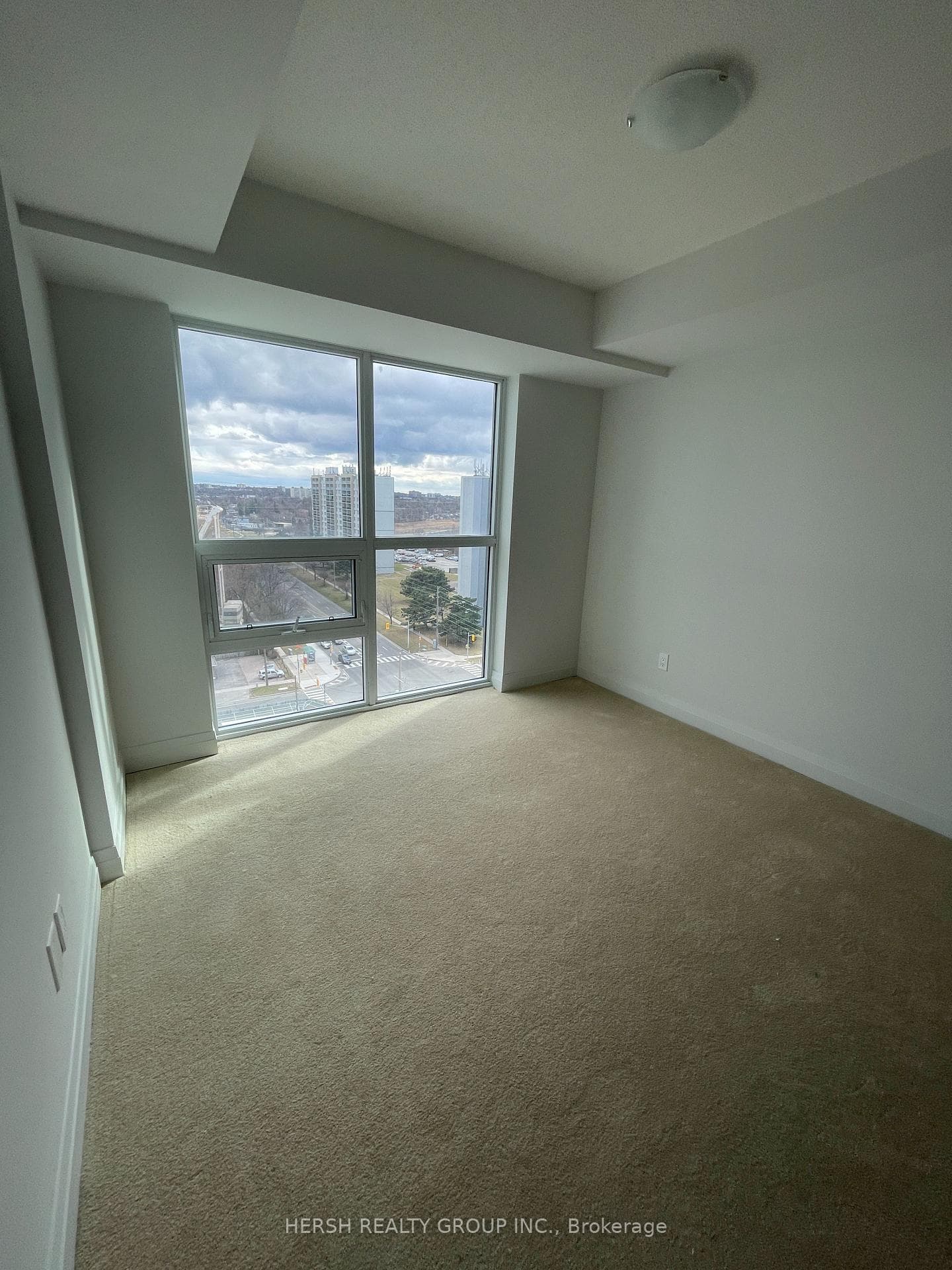 20 Meadowglen Place Unit 1505 photo 9