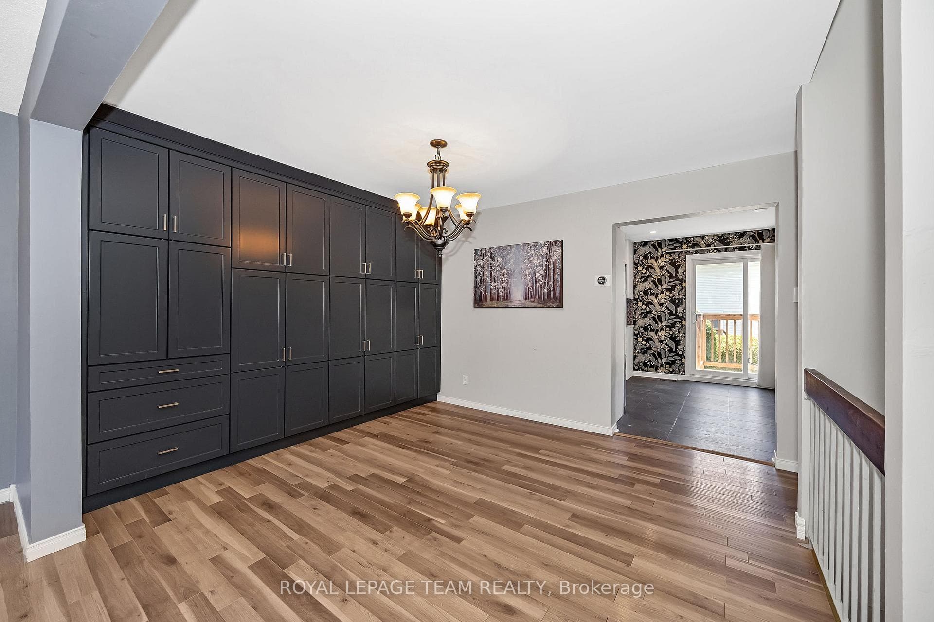 276 Dalehurst Drive Unit C photo 7