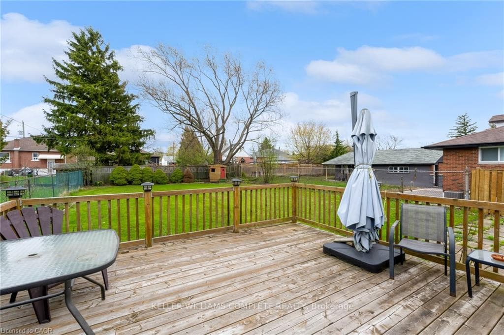 95 Dana Drive photo 32