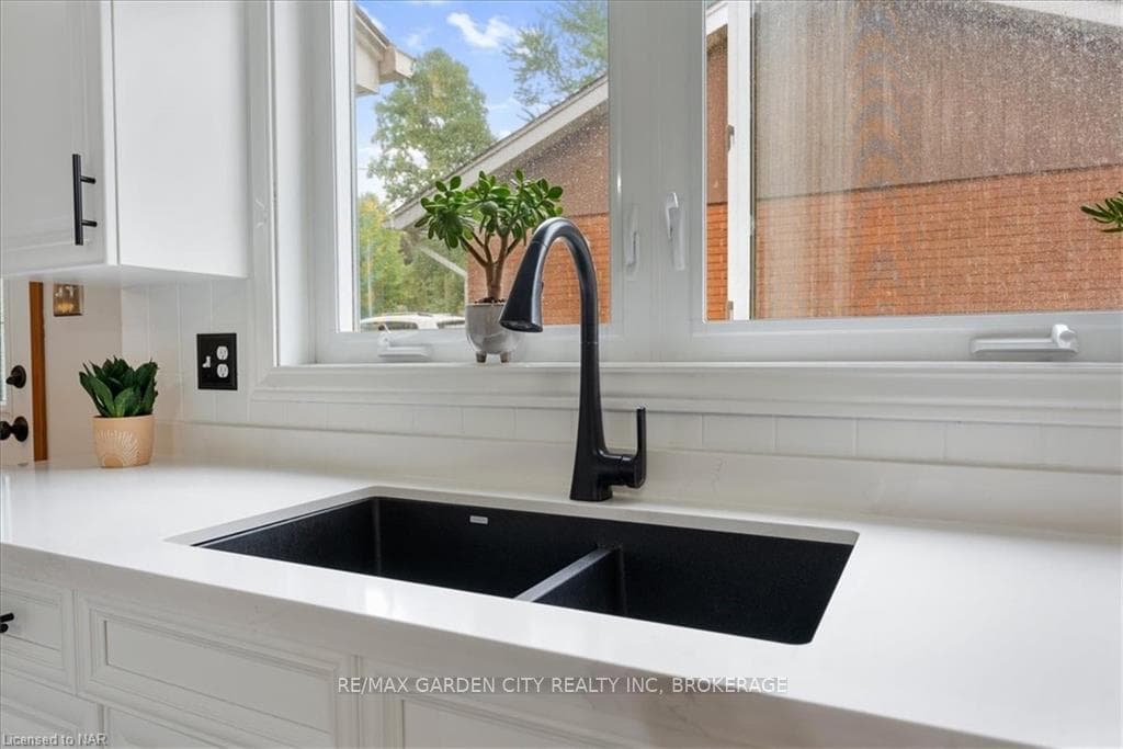 4 Orchard Place photo 11